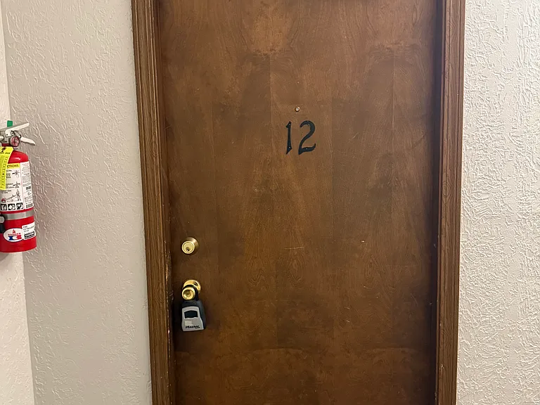 420 N Main St #12 — Photo 4