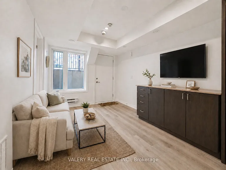 183 William Duncan Rd S #1 — Photo 11