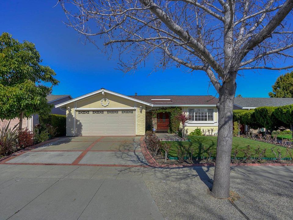 1st image of 331 Grandpark Cir