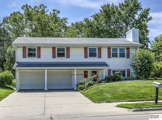 8201 Ralston Ave, Ralston, NE 68127