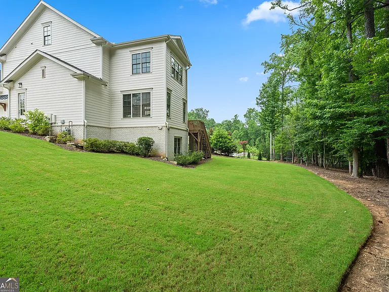 2045 Kent Ct — Photo 16