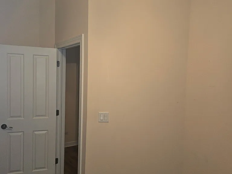 57 Northfield Ter — Photo 16