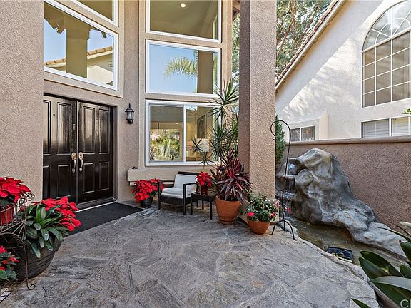3rd image of 41 Pheasant Ln