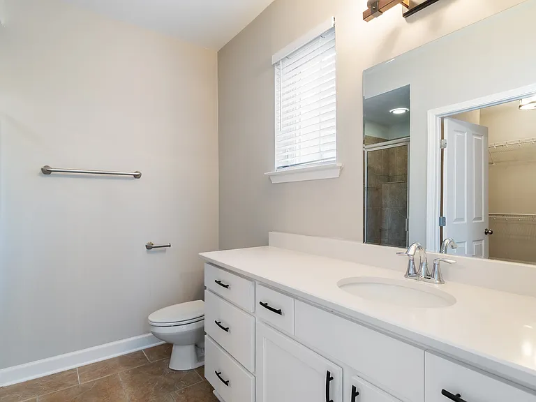 2310 Elliott Ave #109 — Photo 15