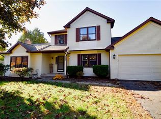 424 Thrushwood Ln, Webster, NY 14580
