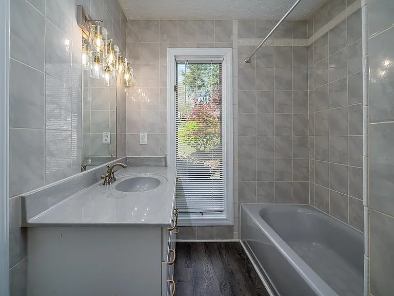 4079 Dunnington Dr — Photo 29