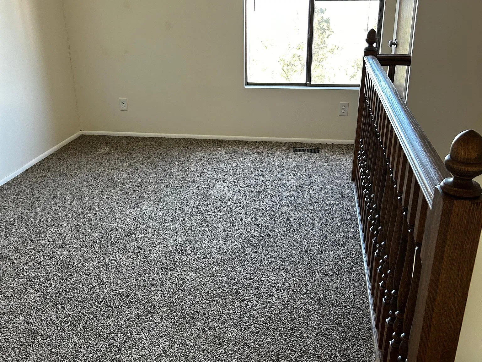 Amazing View East Layton Bench 2 Bedroom Townhouse — Photo 2