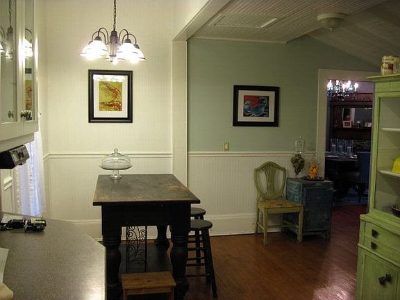 3rd image of 500 Dartmouth St