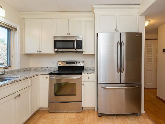 2nd image of 1100 Salem St APT 53