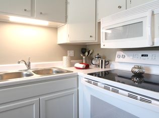 Kensington Woods Apartments, Omaha, NE 68154