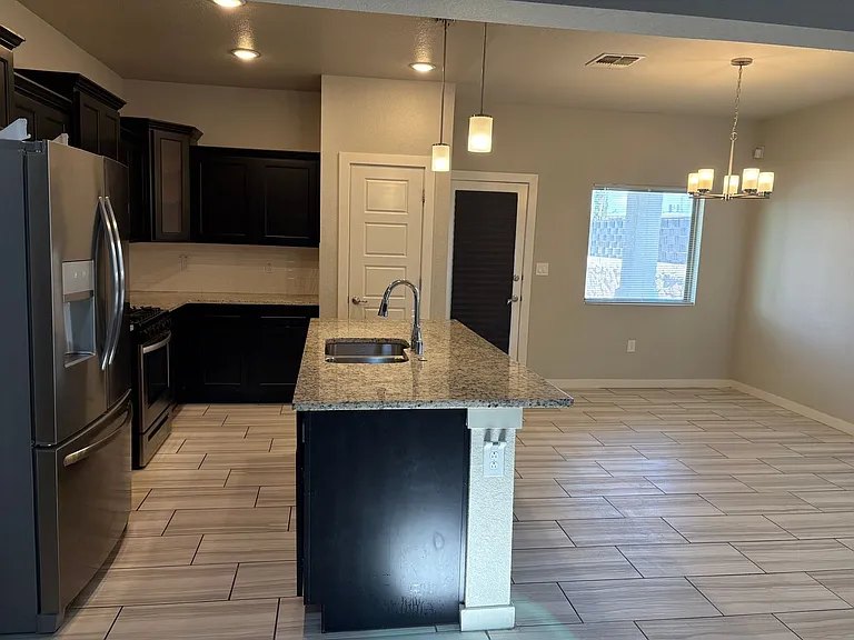 11571 Leonor Duran St — Photo 21