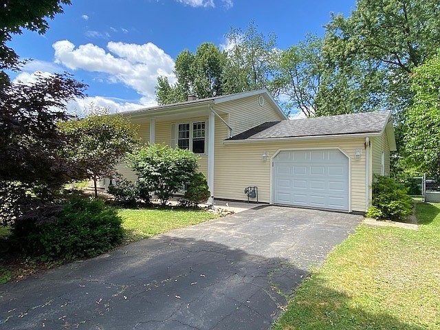 1st image of 112 Lourdes Dr