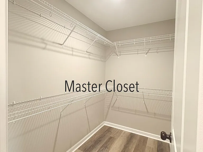 7052 Caravan Dr — Photo 5