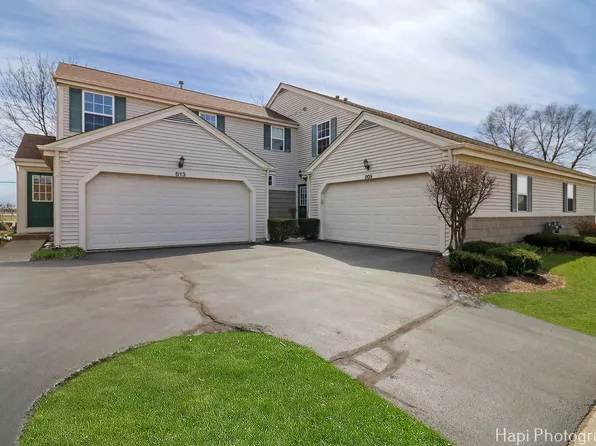 809 Village Cir, Marengo, IL 60152