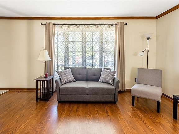 3rd image of 7781 Cocoa Dr