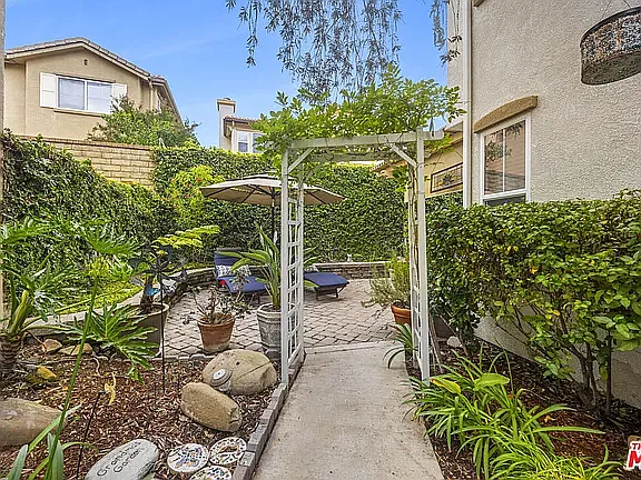 24127 Joshua Dr — Photo 23