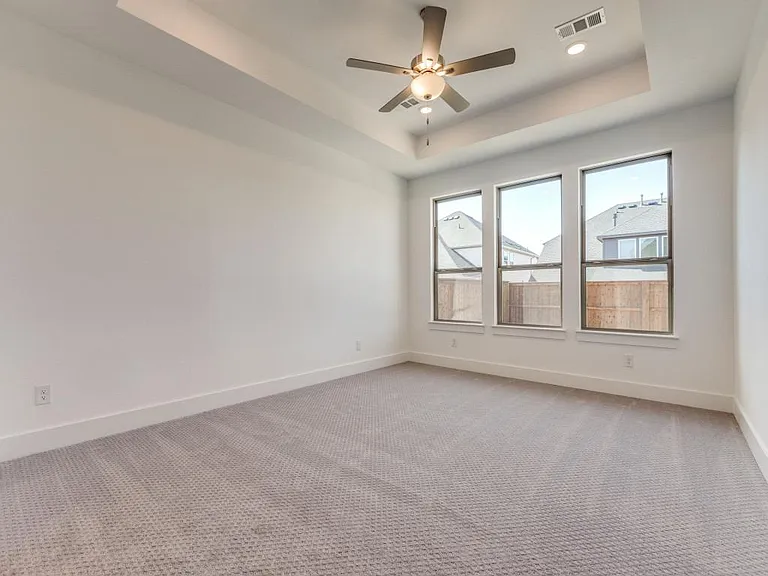4421 Bandera Dr — Photo 13