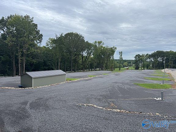 2nd image of 1007 Scottsboro Hwy