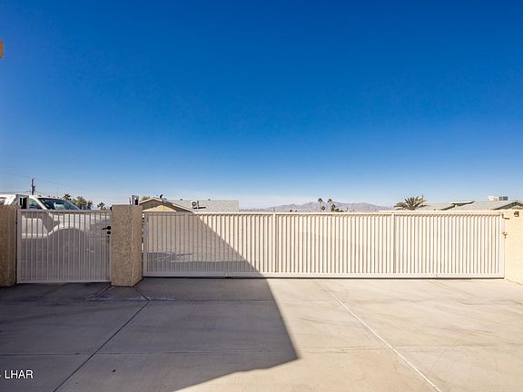 3rd image of 2750 Cisco Dr N