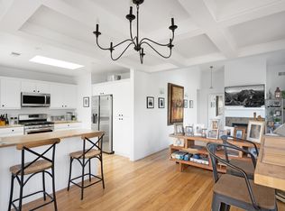 24 W Islay St, Santa Barbara, CA 93101