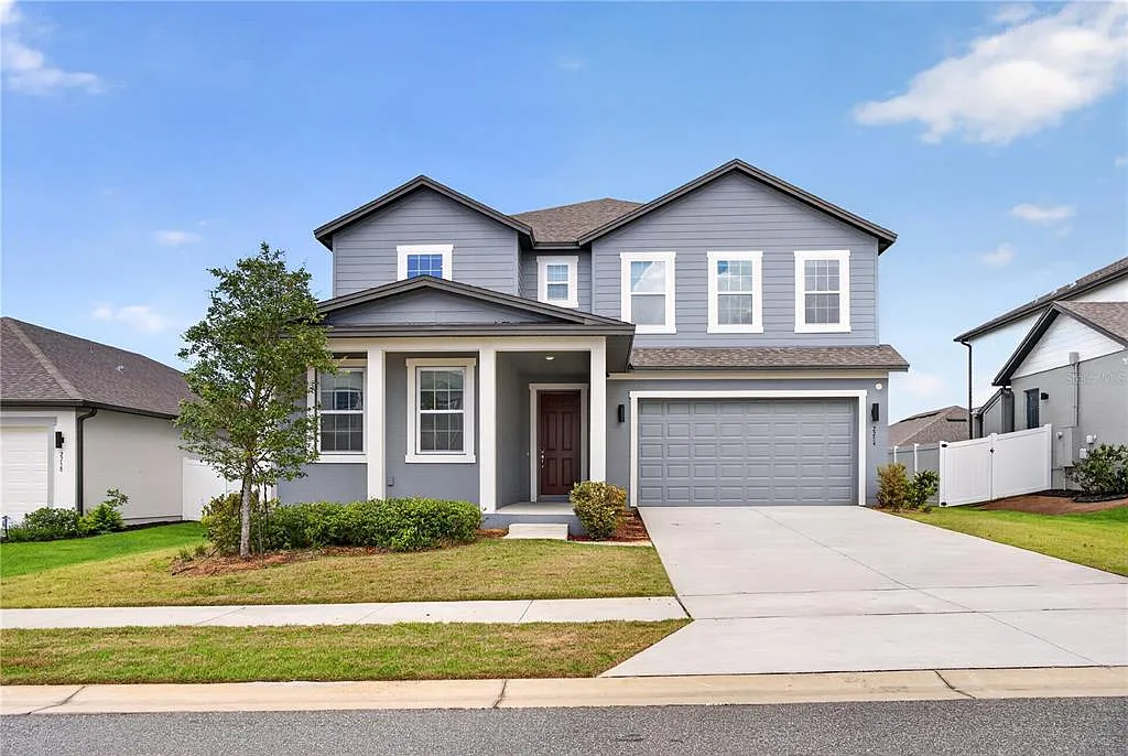 5 bed, 4.5 bath, 3705 sqft, $5,499 — Photo 1