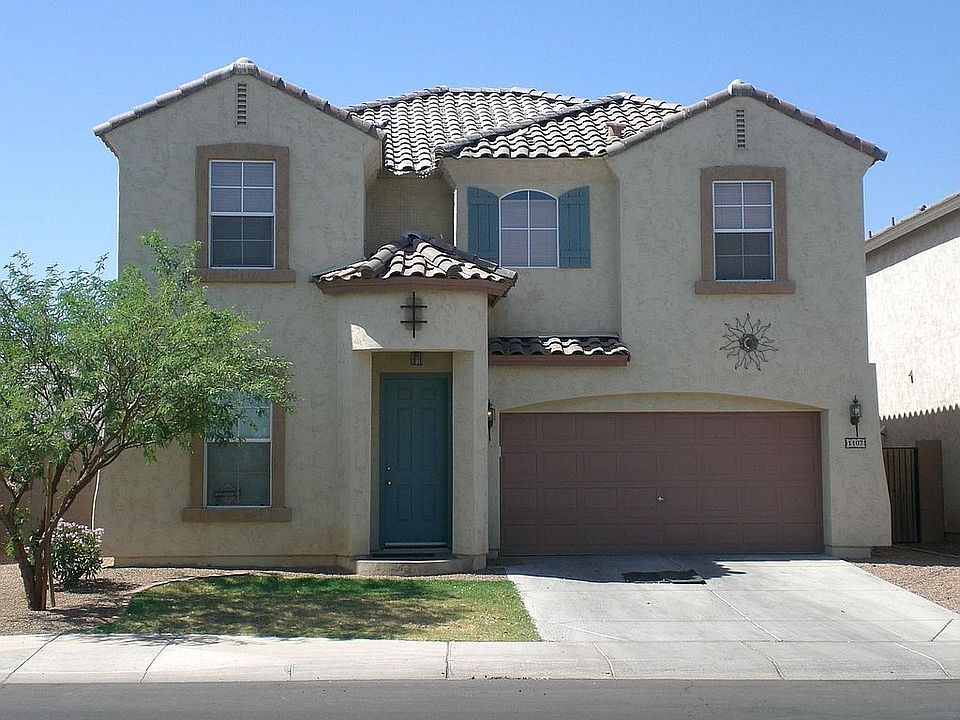 PERFECT FOR 1ST TIME HOMEBUYERS OR INVESTORS!  THREE SPACIOUS BEDROOMS!