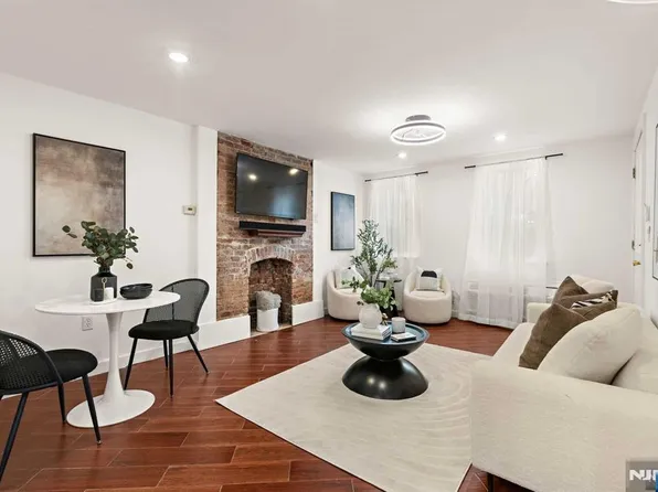 308 9th St APT E, Hoboken, NJ 07030