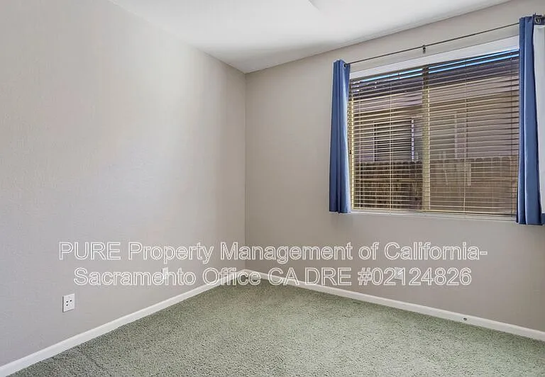 1518 Sandmark Dr — Photo 42
