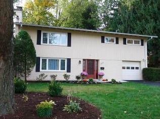 6819 Old Chesterbrook Rd, Mc Lean, VA 22101