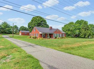 4264 High Point Rd, Winston Salem, NC 27107
