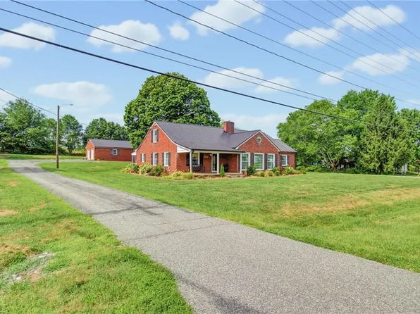 4264 High Point Rd, Winston Salem, NC 27107