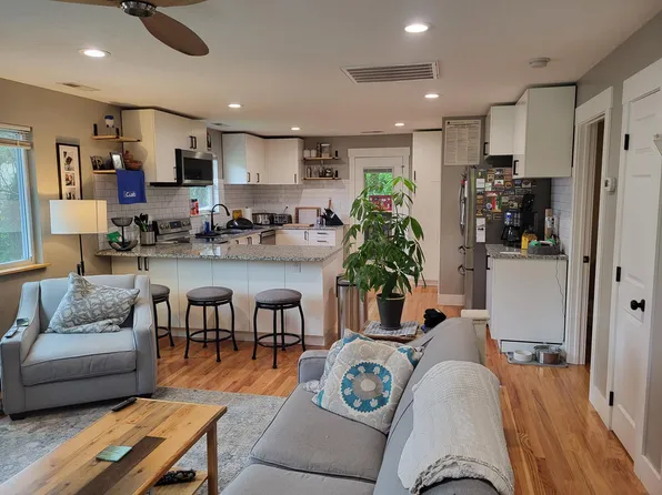 2402 Atchley St, Knoxville, TN 37920