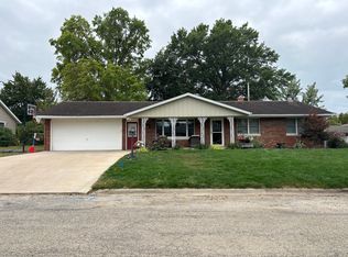 906 Park Ln, Lacon, IL 61540