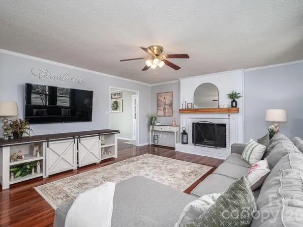 4804 Cedar Ct, Gastonia, NC 28056