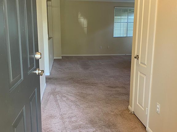 3rd image of 12361 Creekview Dr Unit 90