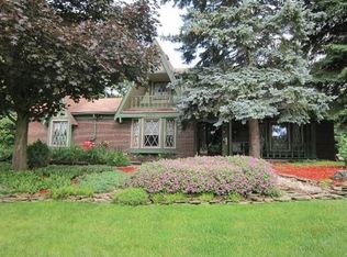 25815 Livingston Ct, Farmington Hills, MI