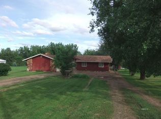 501 River Rd, Glendive, MT 59330