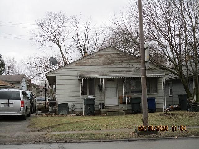 1st image of 877 E North Broadway