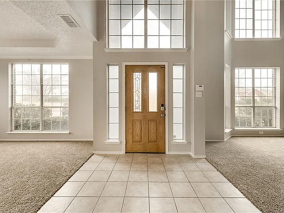 4th image of 725 Longleaf Dr