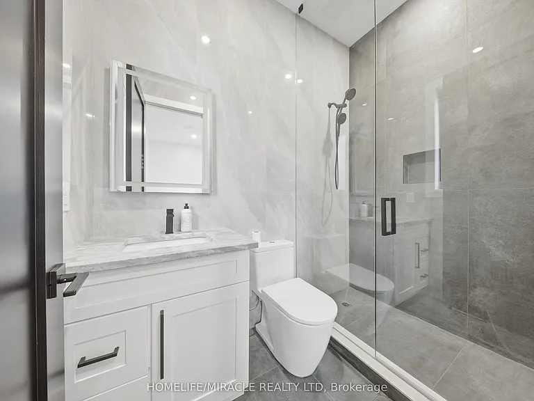 1653 Glenburnie Rd — Photo 5