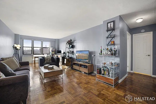 Rented by Halstead Real Estate | media 8