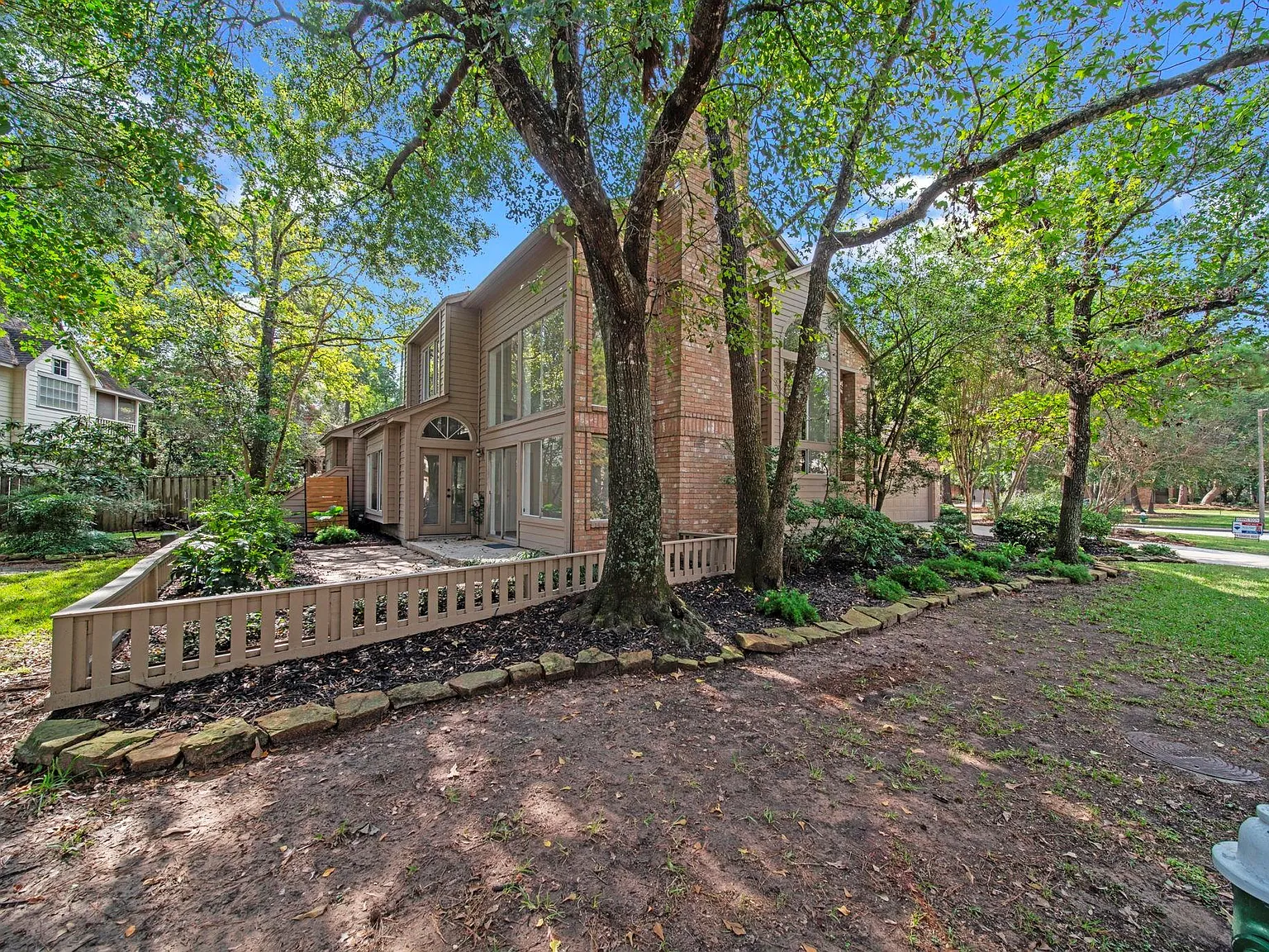 3 bed, 2.5 bath, 1884 sqft, $3,500 — Photo 3