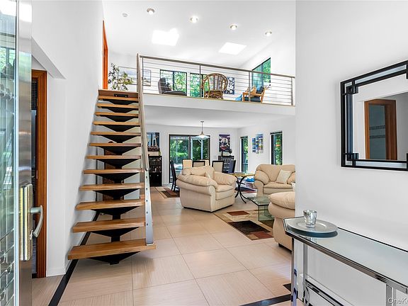5th image of 6 Strathmore Court