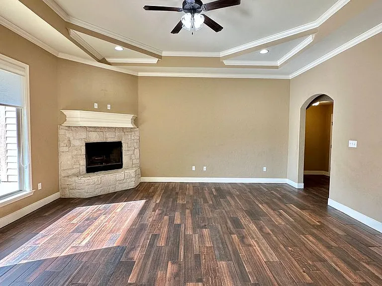 5910 Tarin St — Photo 6