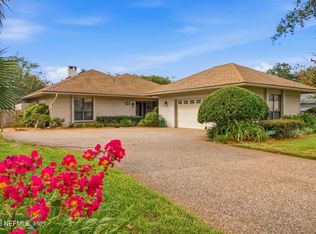 8237 Shade Tree Ct, Jacksonville, FL 32256