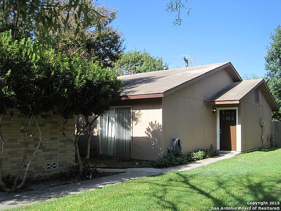 2nd image of 11815 Country Springs St