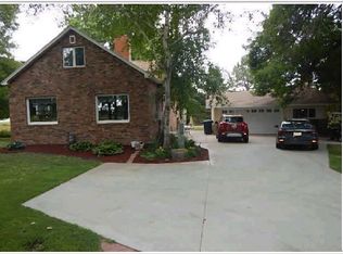 3912 Golf Course Rd, Watertown, SD 57201