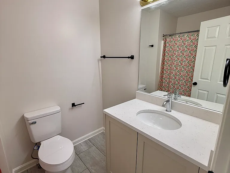 1604 Hopkins Ct — Photo 11