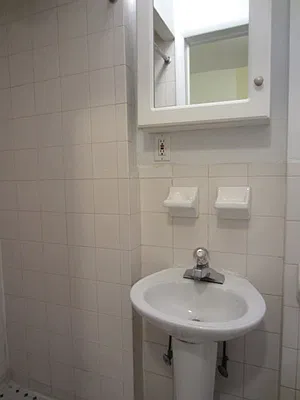 Rented by Bohemia Realty Group | media 7