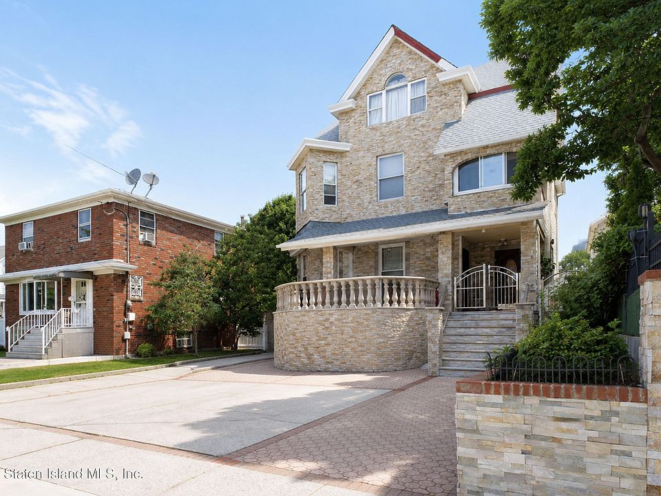 1st image of 161 Lily Pond Ave